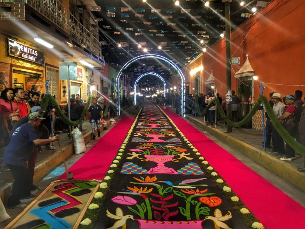 Huamantla: tradiciones vivas y paisajes volcánicos en el corazón de Tlaxcala