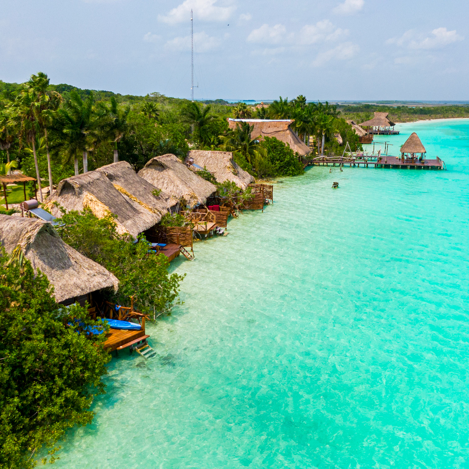 Viajes a Bacalar: Guía de Atractivos en la Laguna de los 7 Colores