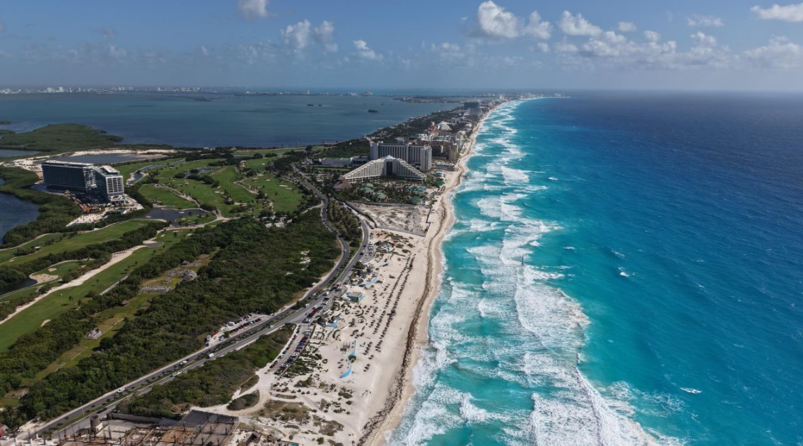 Playa Delfines