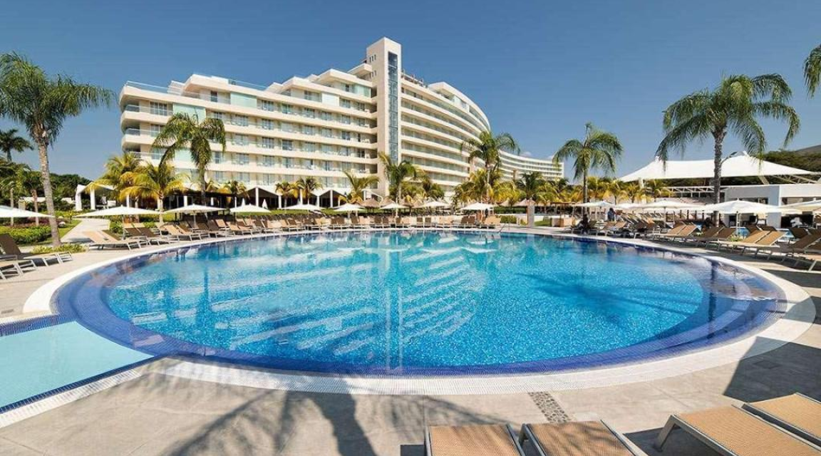 One Acapulco Diamante