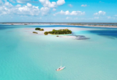 Viajes a Bacalar: Guía de Atractivos en la Laguna de los 7 Colores